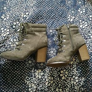 Olive green Candie's boots